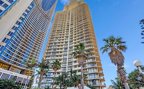 Beachfront & City View, Huge 2 Bedroom Apartment, Imperial Surf Resort