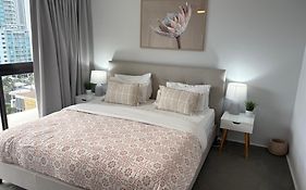 Beachfront & City View, Huge 2 Bedroom Apartment, Imperial Surf Resort